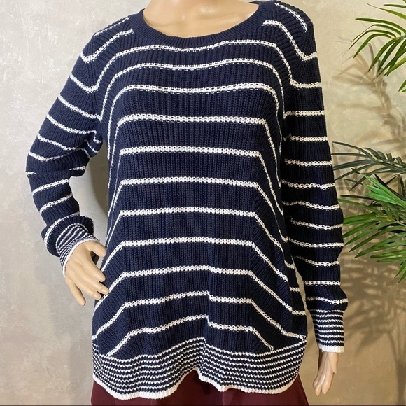 Loft Women’s Sweater Navy blue & White Striped Size L Relaxed Sweater - Picture 2 of 16